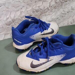 Nike VAPOR ULTRAFLY Youth Baseball Cleats, Royal Blue And White- Size 13.5